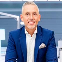 Portrait view of Steffen Winkler, Game Changer ctrlX AUTOMATION