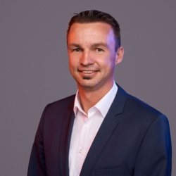 Portraitansicht von Holger Schnabel, Game Changer ctrlX CORE