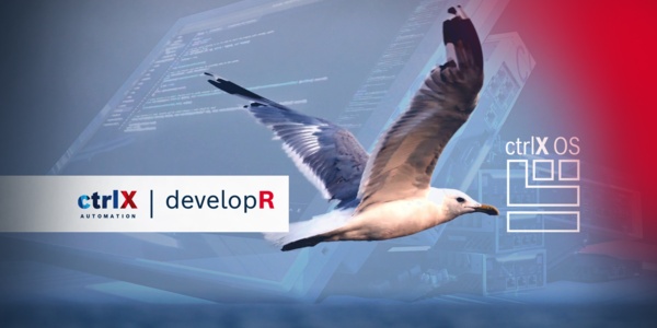 Möwe fliegt über dem Meer. Im Hintergrund sind angedeutete ctrlX AUTOMATION Komponenten eingeblendet. Der ctrlX deverlopR Schriftzug ist eingeklinkt.