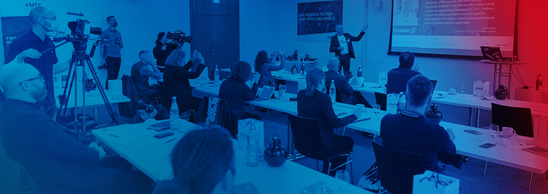 Participants of the ctrlX AUTOMATION trade press conference 2021 in Lohr am Main