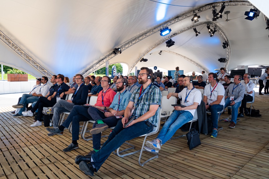 Blick in die Zuschauerreihen einer der sechs Break-Out-Sessions bei der ctrlX developR Conference