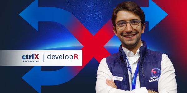 Portraitansicht eines ctrlX developRs vor einem bunten Hintergrund mit einem „ctrlX AUTOMATION Icon“